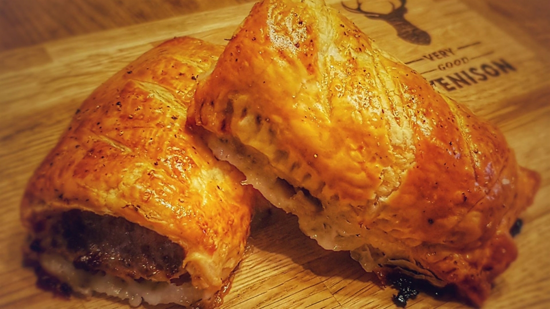 Recipe: Simple venison sausage rolls